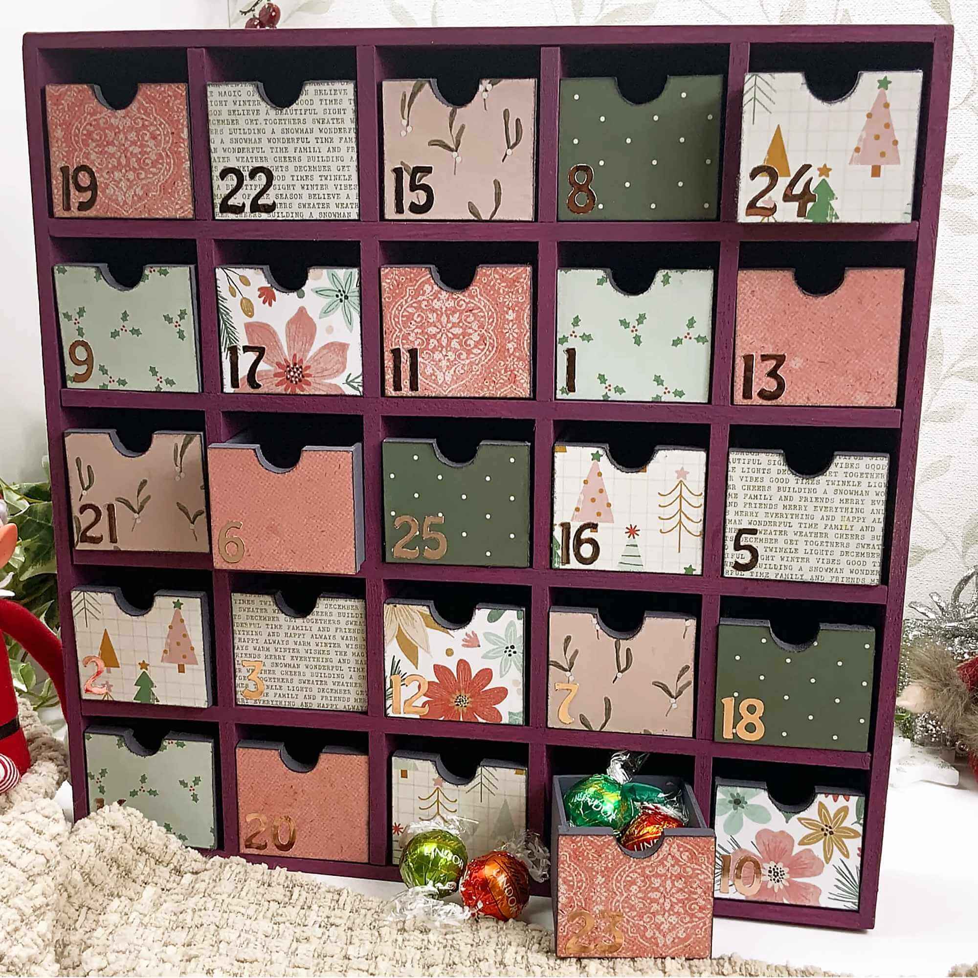 Festive Christmas Countdown Advent Calendar